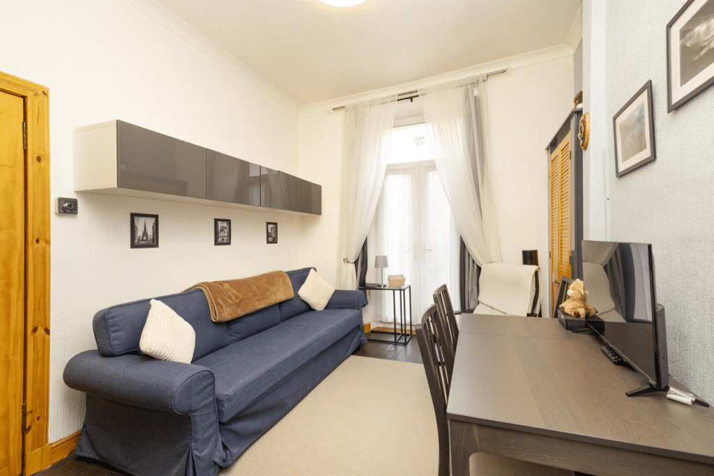 Waverley Park – Charming 1-Bed Flat with Patio