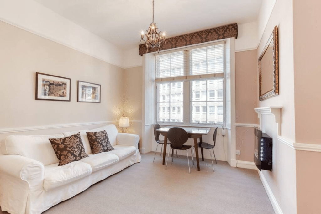 Cordiners Land – 2BR in the heart of the old town!