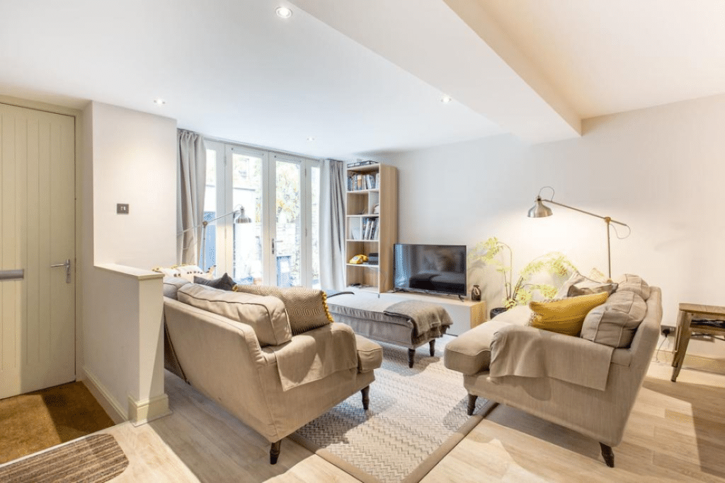 Northumberland Pl Ln – Gorgeous 3 bed mews house!